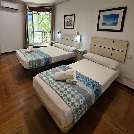 Hostal Santa Barbara Madrid Extérieur photo