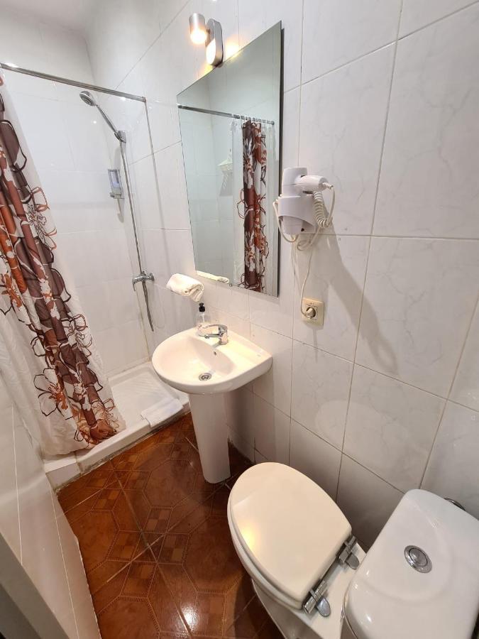 Hostal Santa Barbara Madrid Extérieur photo