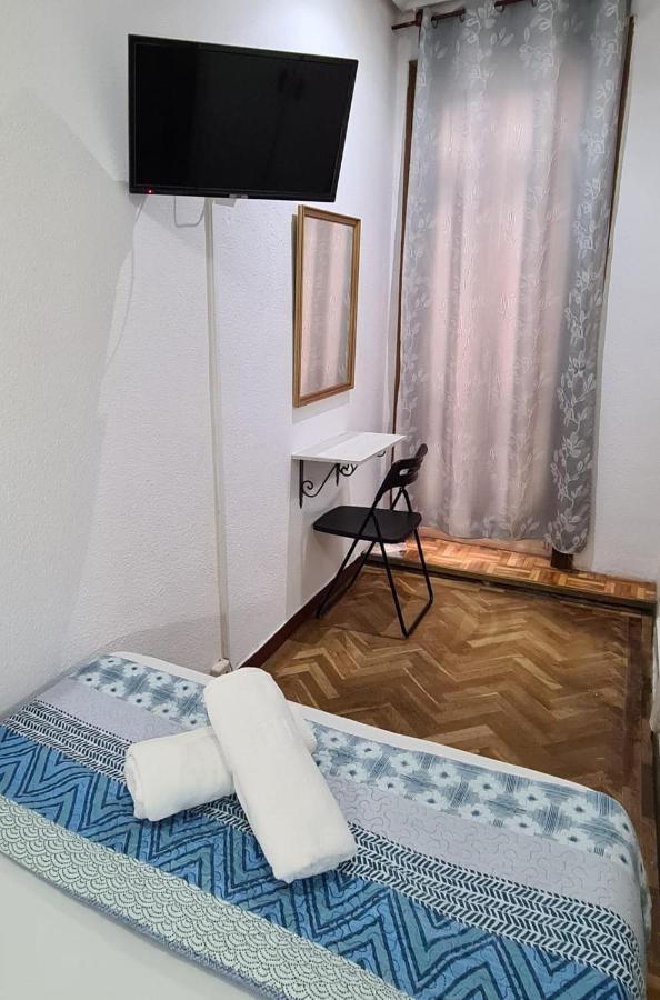 Hostal Santa Barbara Madrid Extérieur photo