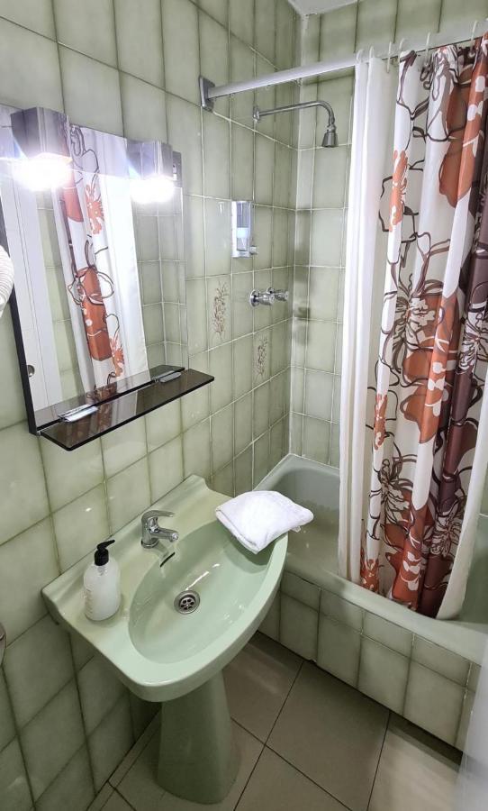 Hostal Santa Barbara Madrid Extérieur photo